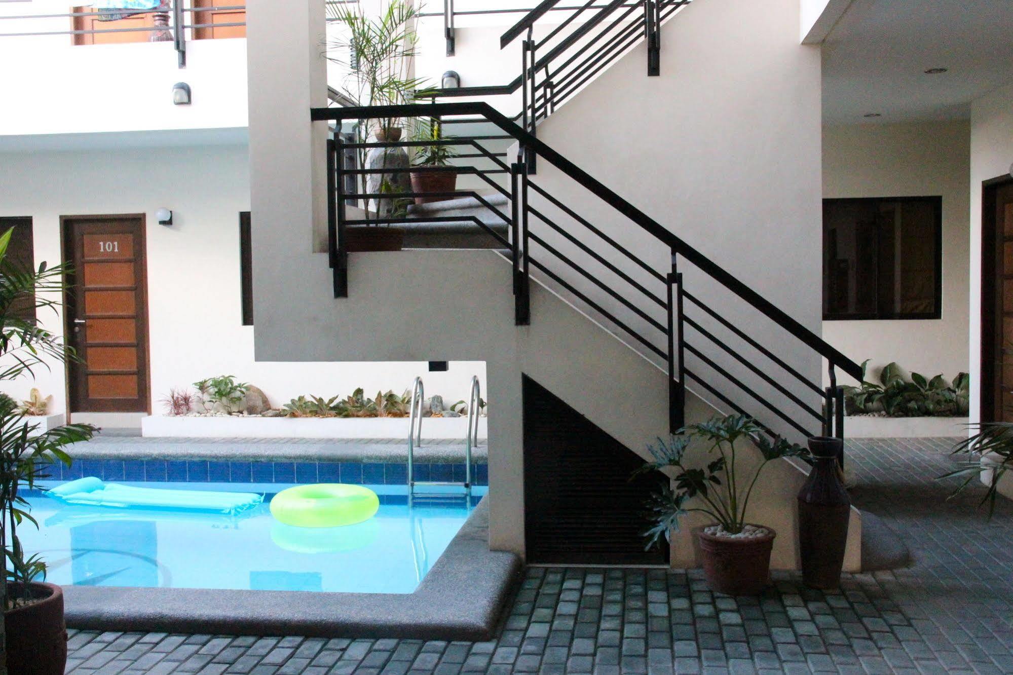 Elyseah Condotel Angeles Exterior foto