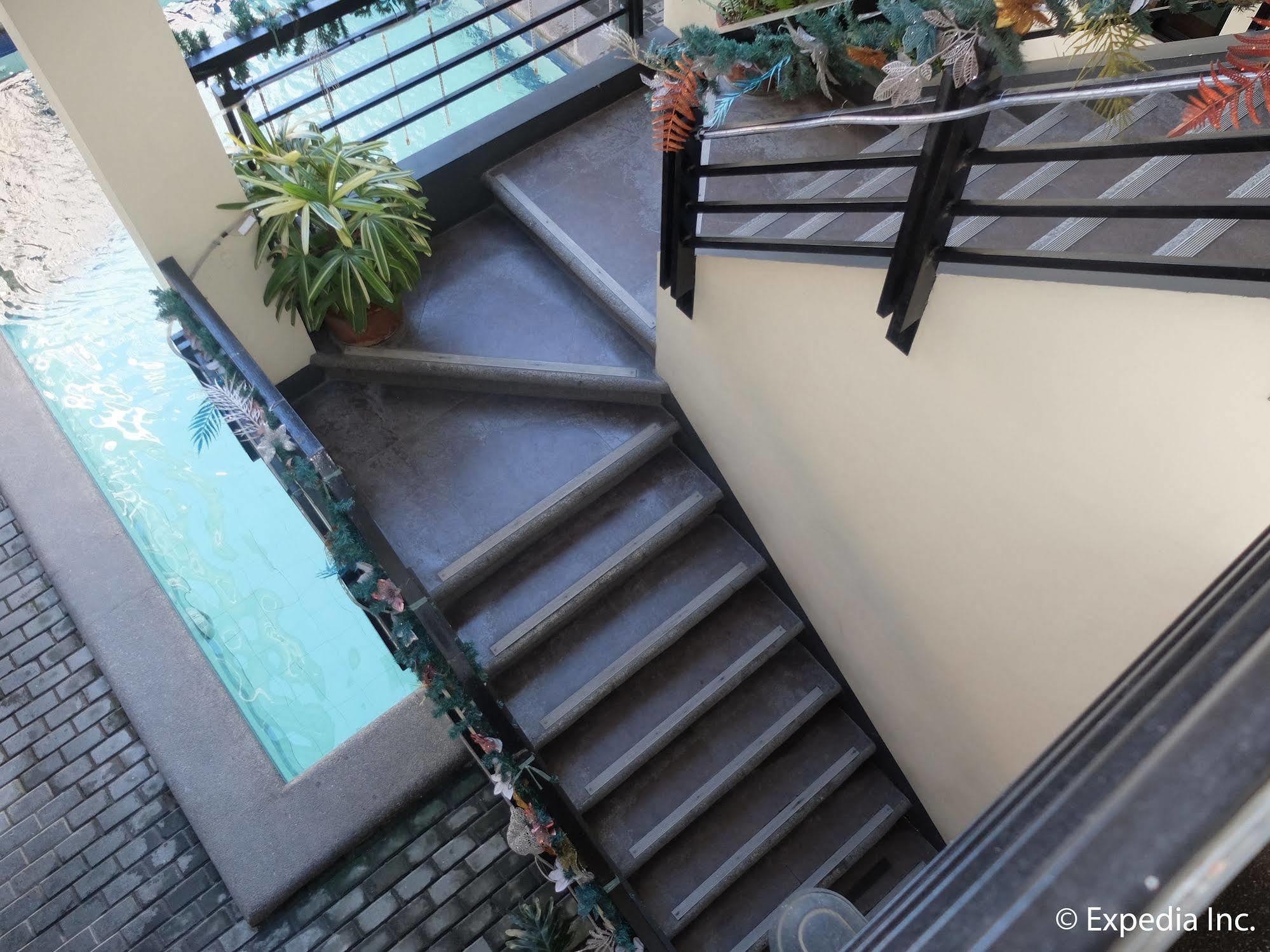 Elyseah Condotel Angeles Exterior foto