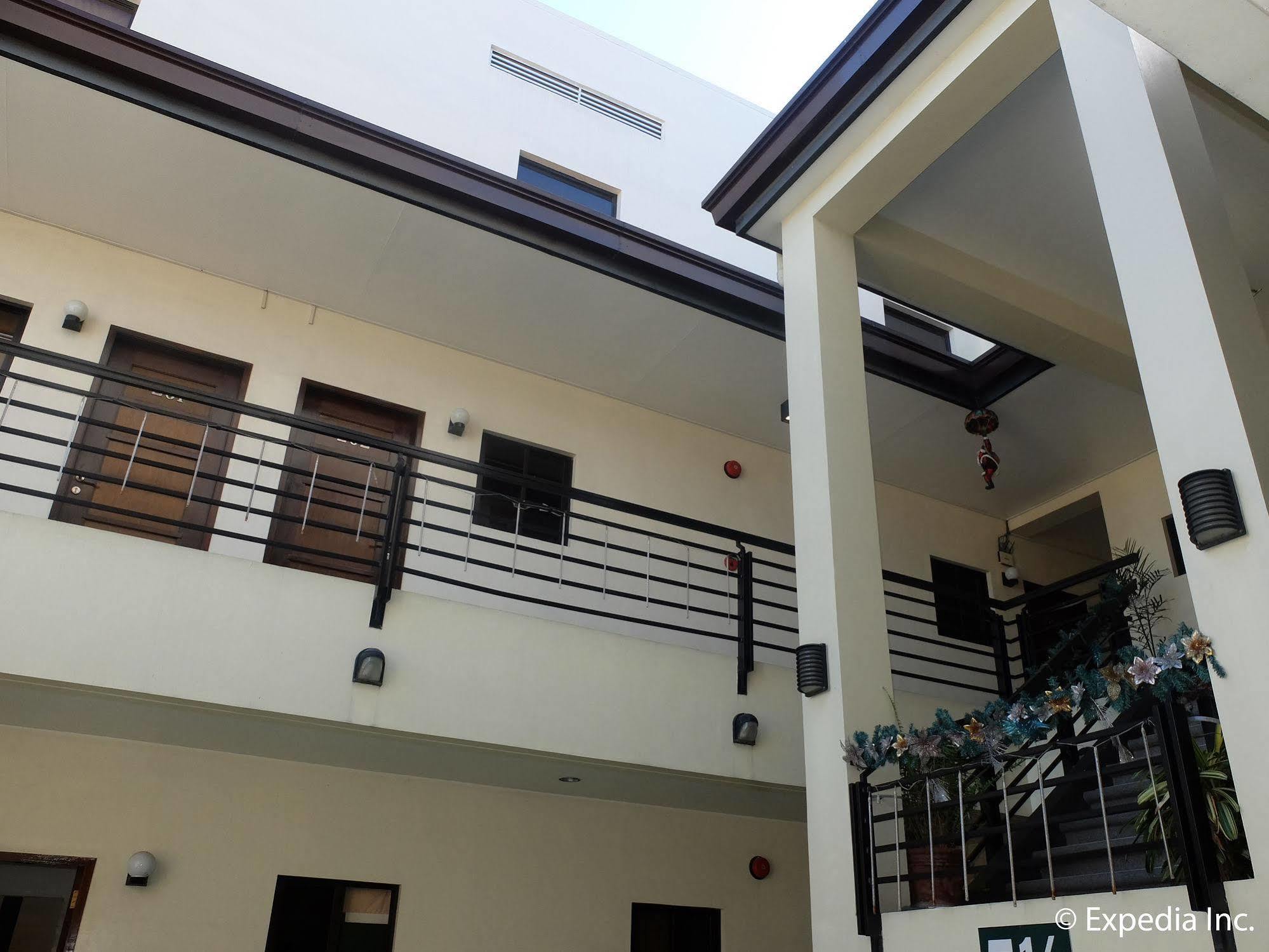 Elyseah Condotel Angeles Exterior foto